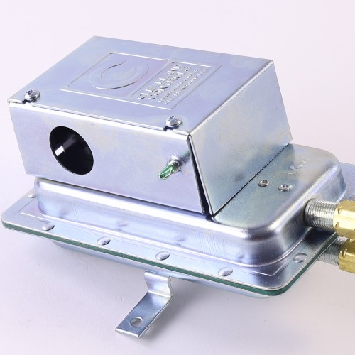 Cleveland controls afs-398 air pressure sensing switch, spdt, 0–2"w. C.