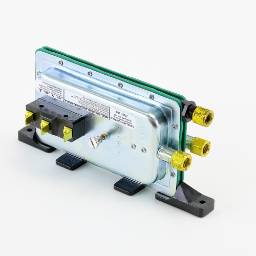 Cleveland controls ddp-106-256 air pressure sensing switch,. 05"–2"w. C.