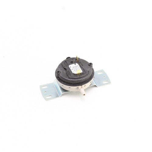 Cleveland controls ns2-0410-00 pressure switch,. 82"w. C. , mounting bracket