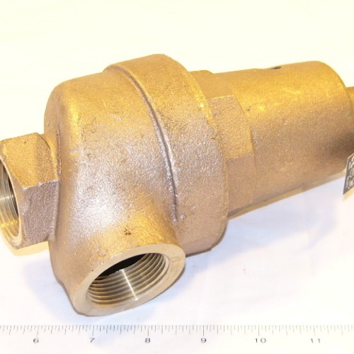 Conbraco industries 10-606-10 1-1/4" npt hot water high capacity pressure relief valve 50 psi
