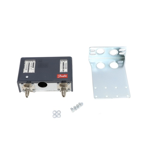 Danfoss 060-5247 dual pressure control 6"/108# low 100/465# high spdt 1/4"