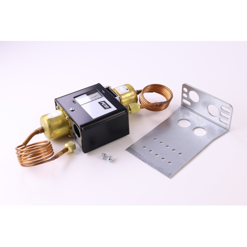 Johnson controls p74ea-8 differential pressure control, spdt, 2-26 psi