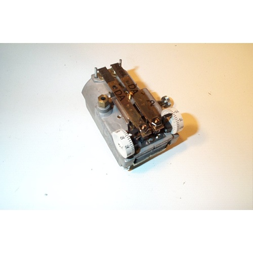 Johnson controls t-4506-202 dual temperature pneumatic thermostat, direct acting