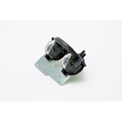 Lennox 24w51 0. 65/1. 15" wc two-stage pressure switch