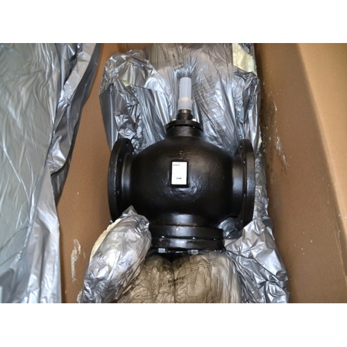 Siemens 599-05993 globe valve, 2-way nc, 5" flange, 250 cv, ansi 125
