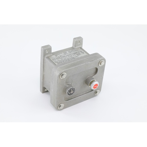 Robertshaw 6000-105 vibration switch, spdt, 117v ac/dc, explosion-proof