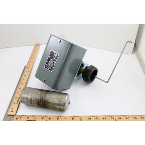Schneider electric (square d) 9038cg32z20 575v 1hp flanged float switch dpst ss